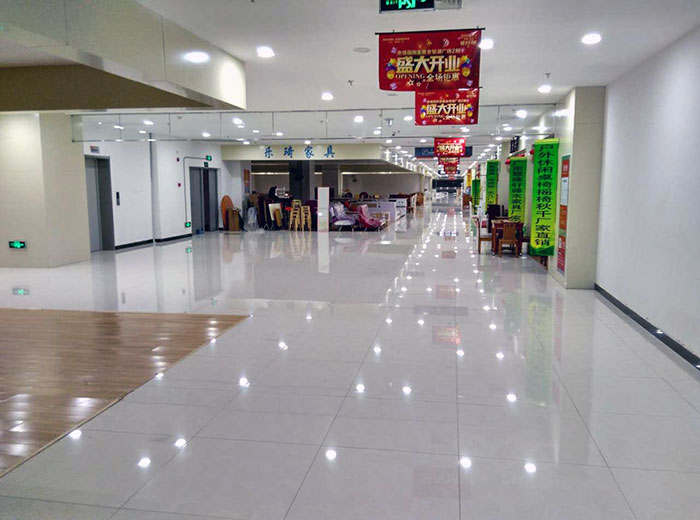 金艾陶瓷磚品牌工程案例鑒賞:武漢金盛國際家居?金銀湖廣場