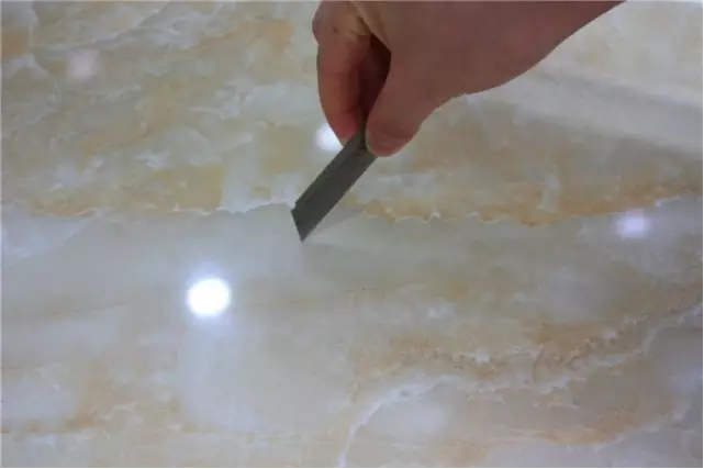 選購(gòu)瓷磚必須知道的幾個(gè)重要標(biāo)準(zhǔn)參數(shù)(買(mǎi)瓷磚的必看)