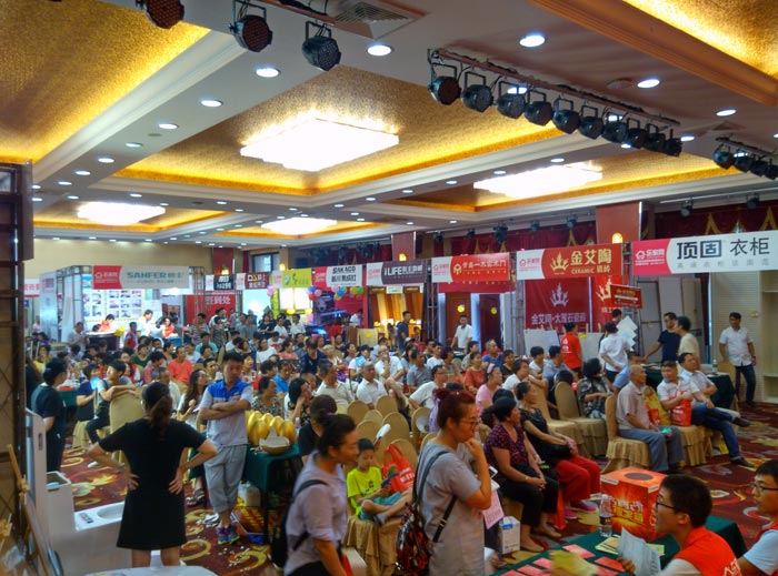 金艾陶瓷磚亮相威海品牌家居建材團購嘉年華,優惠停不下來!