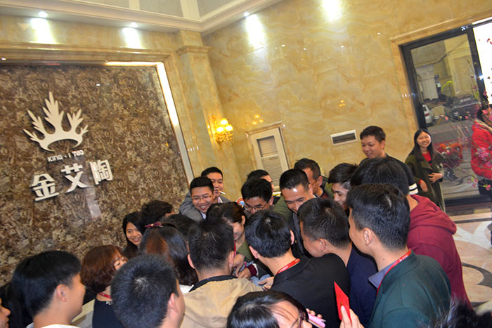 金艾陶新年開工,2017擼起袖子拼命干!