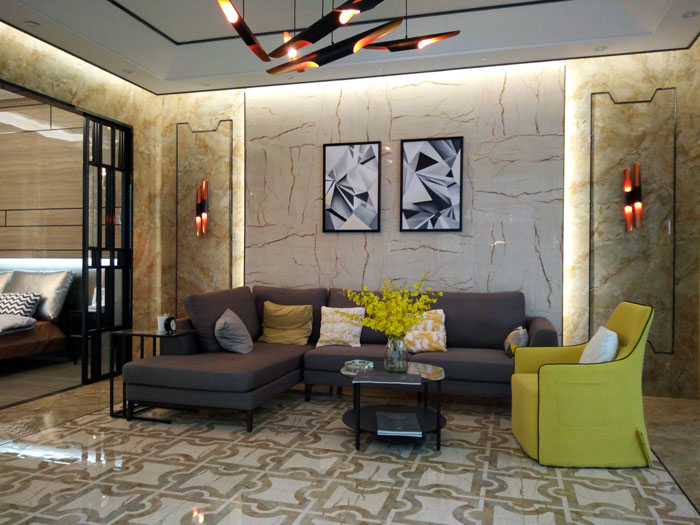 近兩年,仿古磚開始風靡市場,到底是什么原因導致的呢?因為仿古磚的質感?還是因為那些老外,特別是發達國家的歪果仁特別喜歡,果仁們崇洋媚外,跟風而行?陶瓷一線品牌金艾陶瓷磚小編為您細細解說哈!