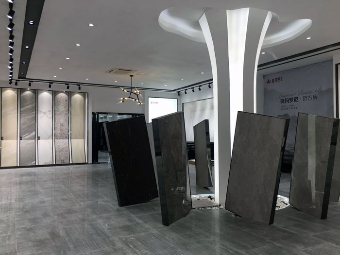 聽說金艾陶有酒有故事，看官們，約么？