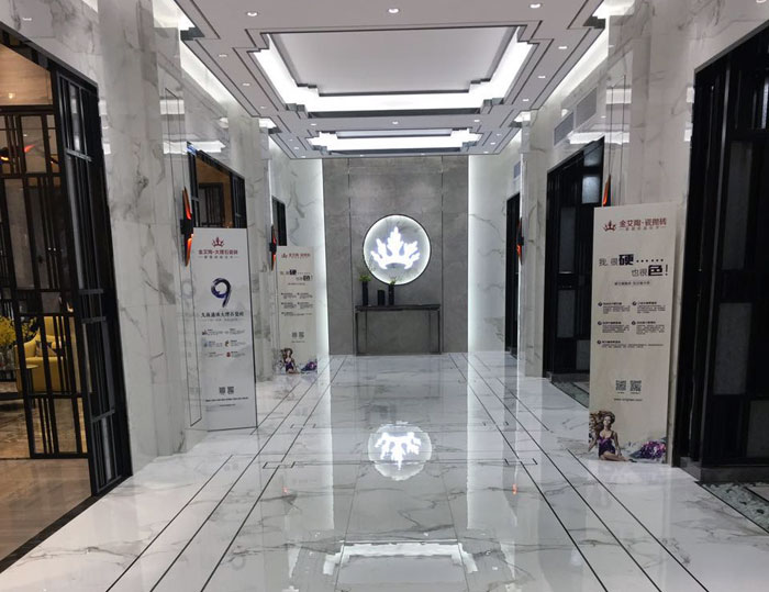 許多業主會認為在冬季不適合裝修,這也是讓許多裝修公司沒有辦法繼續與客戶溝通下去。其實在冬季裝修也有他的好處,現在陶瓷一線品牌金艾陶小編告訴您,冬季裝修注意事項有哪些?各位業主看了也就不會再認為冬季不適合裝修了。