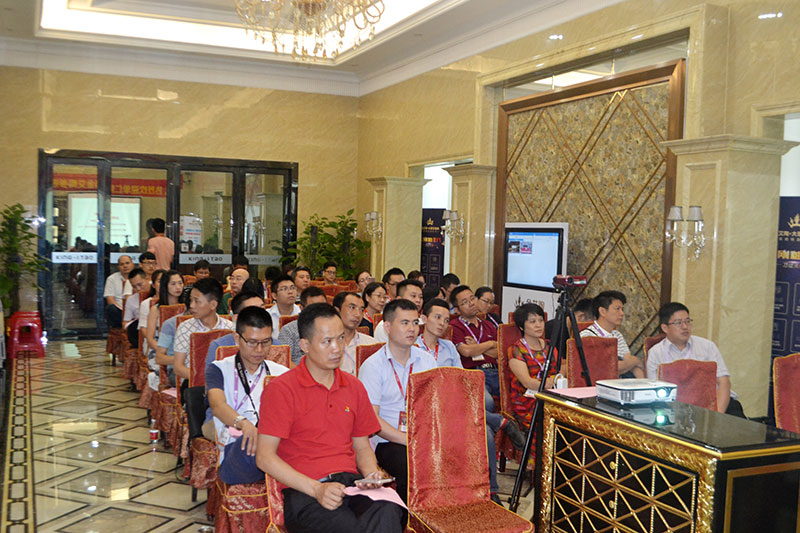 2016年9月11日，50多家佛山制造業(yè)+互聯(lián)網(wǎng)總裁交流會