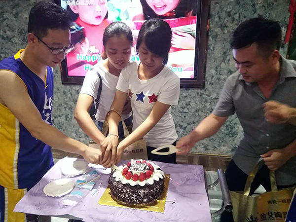 籃球友誼賽 8月生日會(huì)