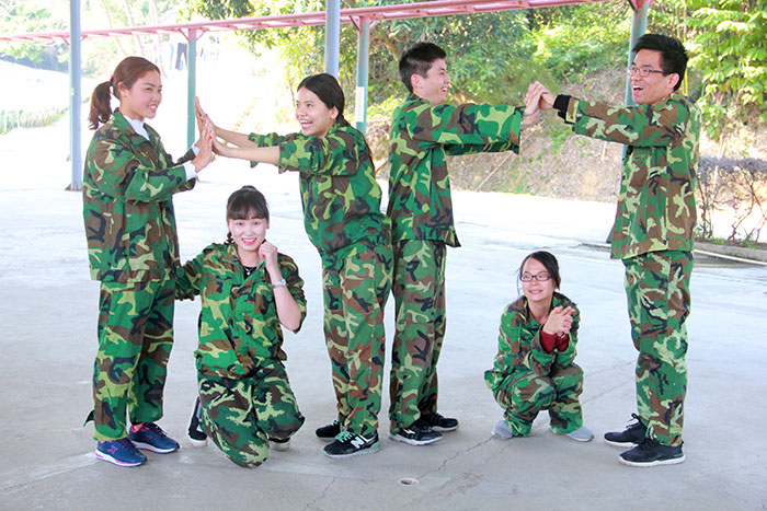 2017年2月13-15日，金艾陶“虎狼道”戶外拓展訓(xùn)練圓滿結(jié)束