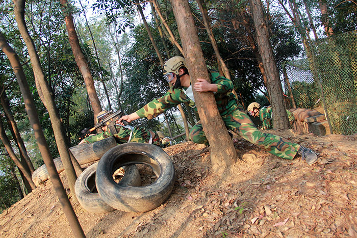 2017年2月13-15日，金艾陶“虎狼道”戶外拓展訓(xùn)練圓滿結(jié)束