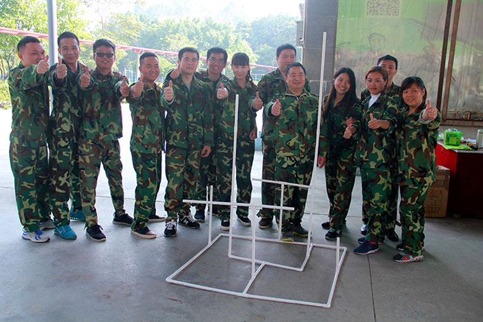 2017年2月13-15日，金艾陶“虎狼道”戶外拓展訓(xùn)練圓滿結(jié)束