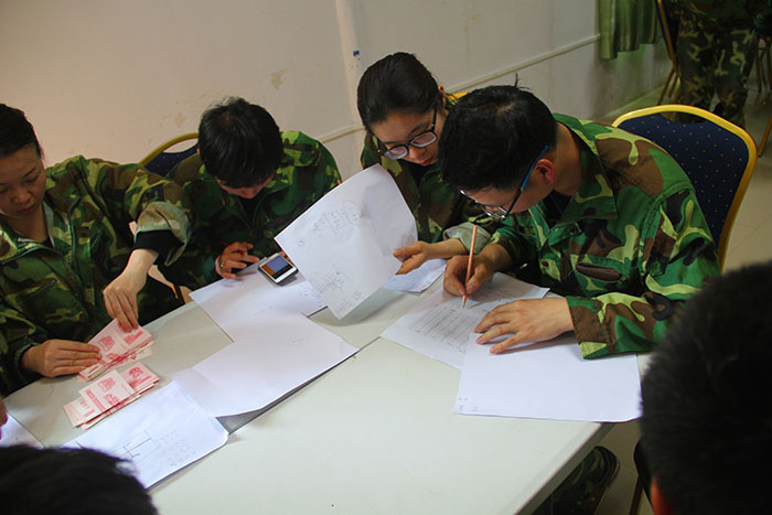 2017年2月13-15日，金艾陶“虎狼道”戶外拓展訓(xùn)練圓滿結(jié)束